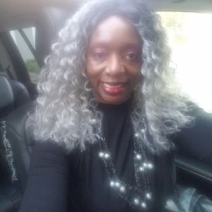 Meet your Posher, Allye